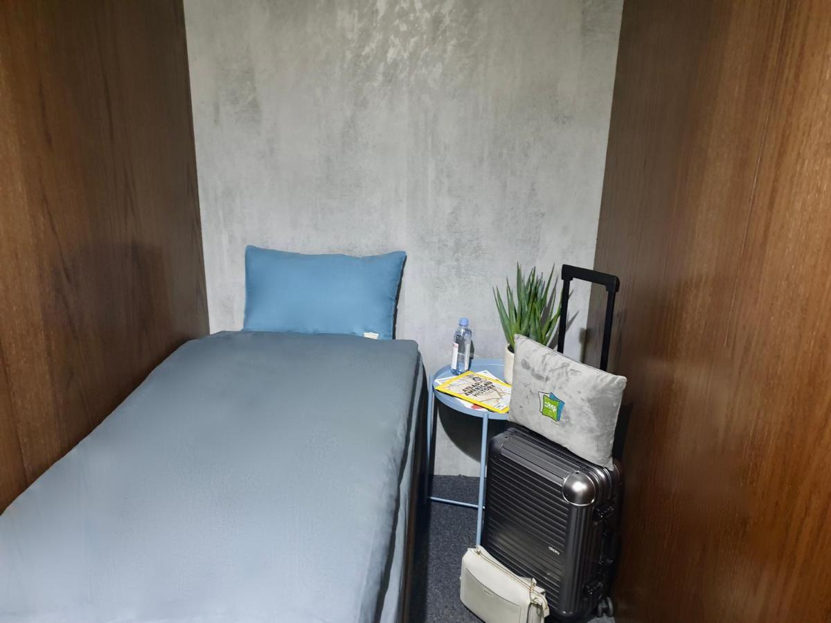 Sleep 'N Fly Sleep Lounge, D-Gates Terminal 1 - Transit Only Hotel Dubai Exterior photo